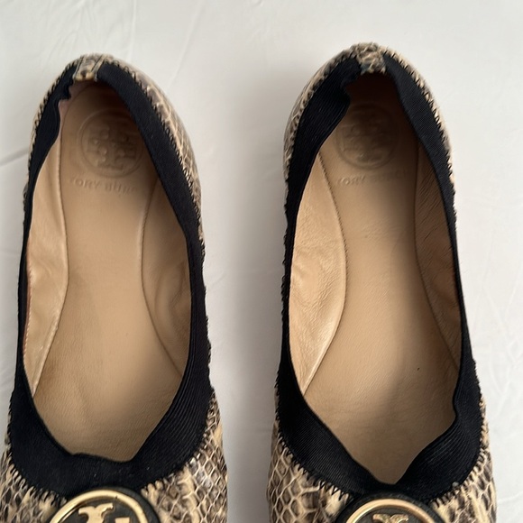 Tory Burch Caroline Roccia two tone cream and black snake flexible flats - Picture 5 of 10